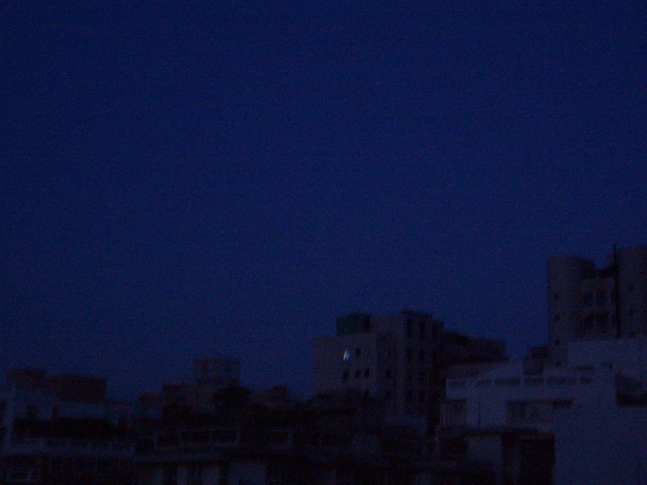 昨夜又是不眠夜