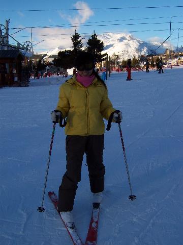 阿尔卑斯山脚下滑雪